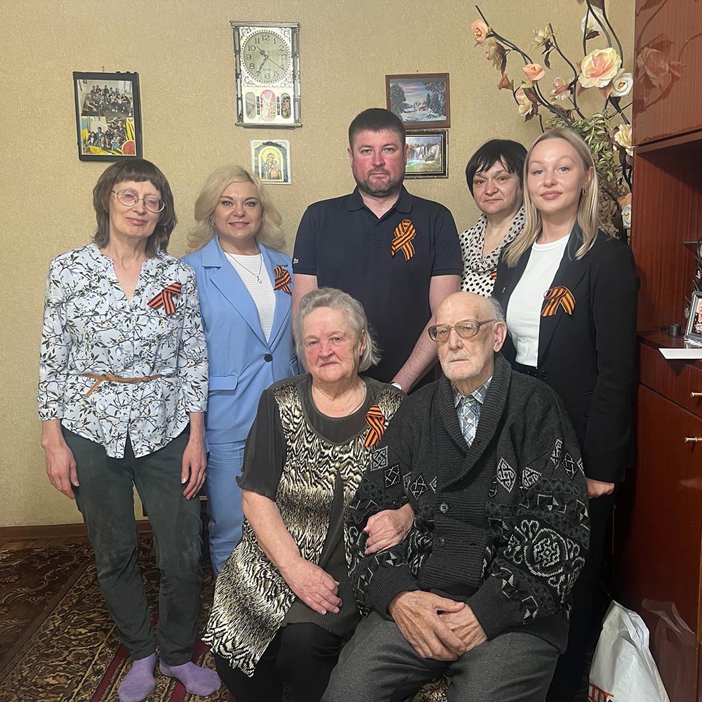 Накануне 9 мая ЗДТ «Регион 45» побывал в гостях у жительницы блокадного Ленинграда Циммер Милитины Николаевны