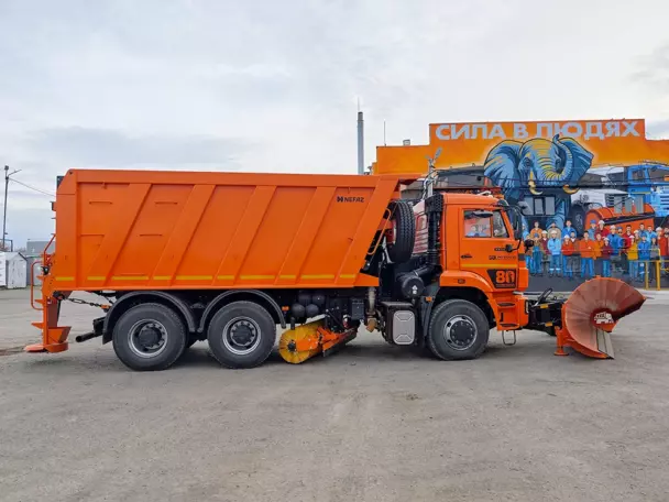КДМ на базе самосвала КамАЗ Р-45.20 — изображение 3