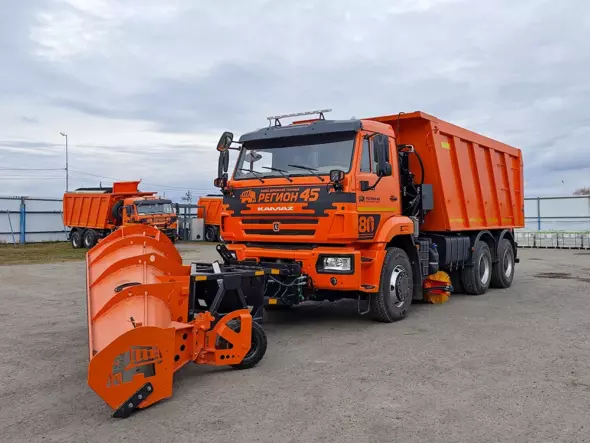 Купить КДМ на базе самосвала КамАЗ Р-45.20 цена «Регион 45»